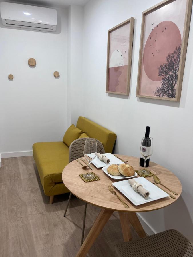 Apartamentos San Juan Suites Badajoz Dış mekan fotoğraf